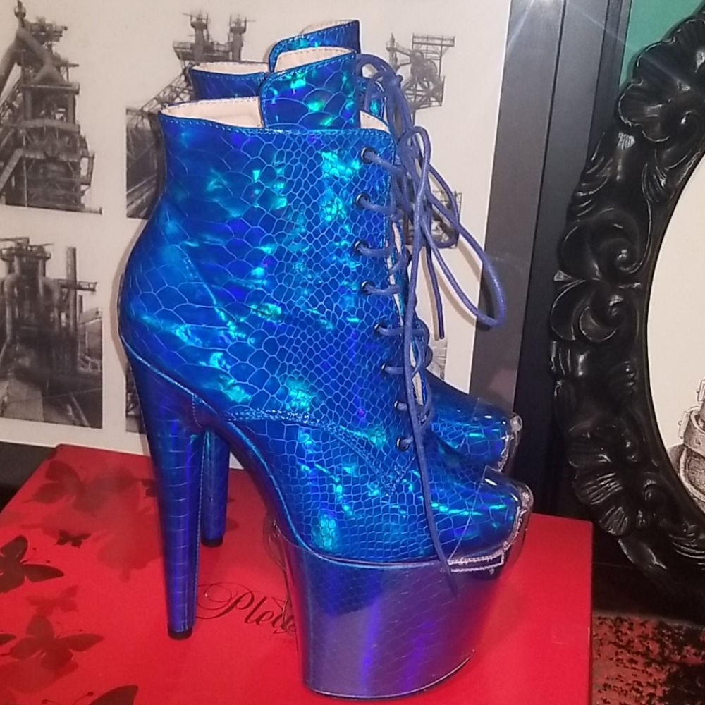 8" custom pole boots made by Bespoke By Cha Cha